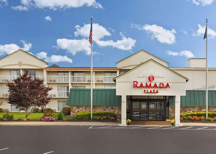 Ramada Plaza By Wyndham Portland