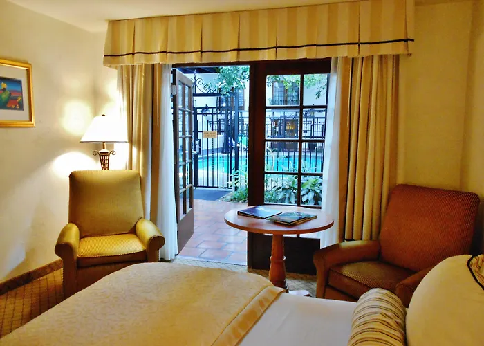 Ramada By Wyndham Las Cruces Hotel & Conference Center