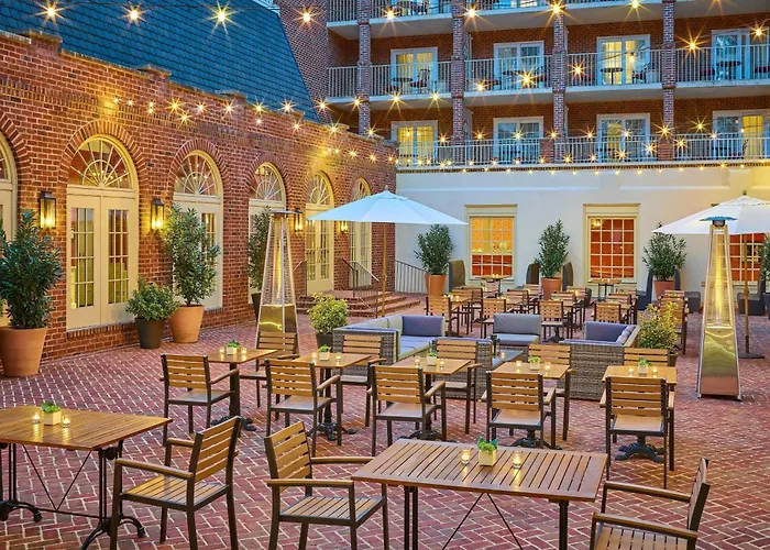 The Alexandrian Old Town Alexandria, Autograph Collection