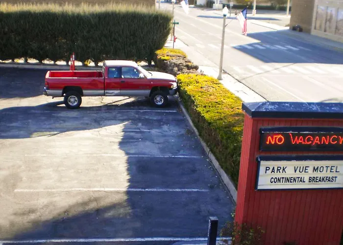 Magnuson Hotel Park Vue