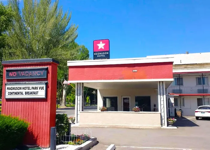 Magnuson Hotel Park Vue
