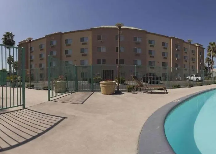 Holiday Inn Express Bakersfield By Ihg