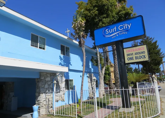 Surf City Inn & Suites