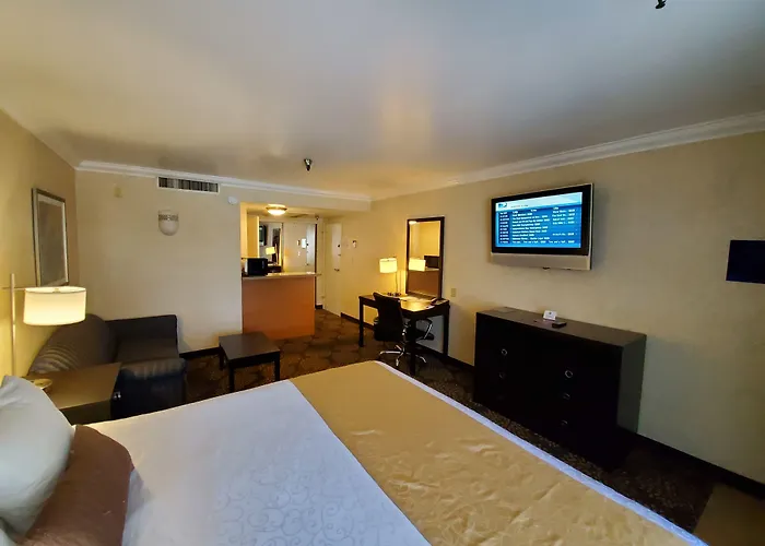 Hotel D'Lins Ontario Airport