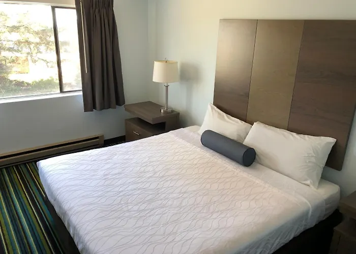 Brookings Inn Resort