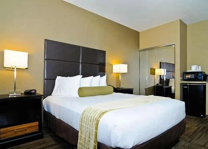 Best Western Plus Night Watchman Inn & Suites