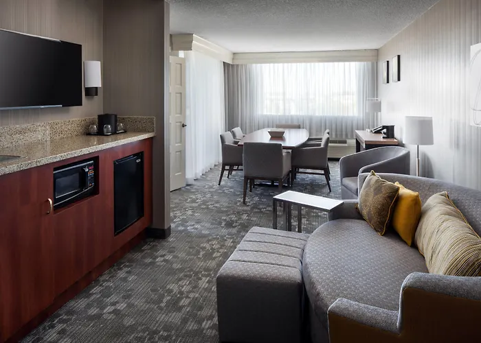 Courtyard By Marriott Richmond Berkeley
