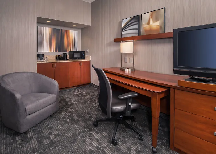 Courtyard By Marriott Dulles Airport Chantilly