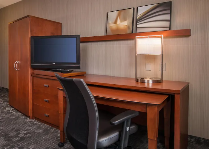 Courtyard By Marriott Dulles Airport Chantilly