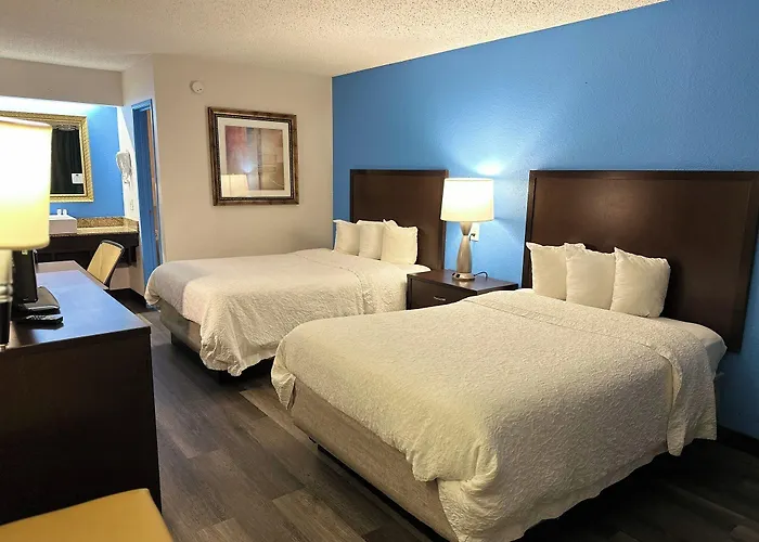 American Inn & Suites Bishop Airport Flint