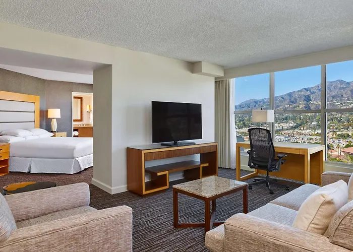 Hilton Los Angeles North-Glendale & Executive Meeting Center