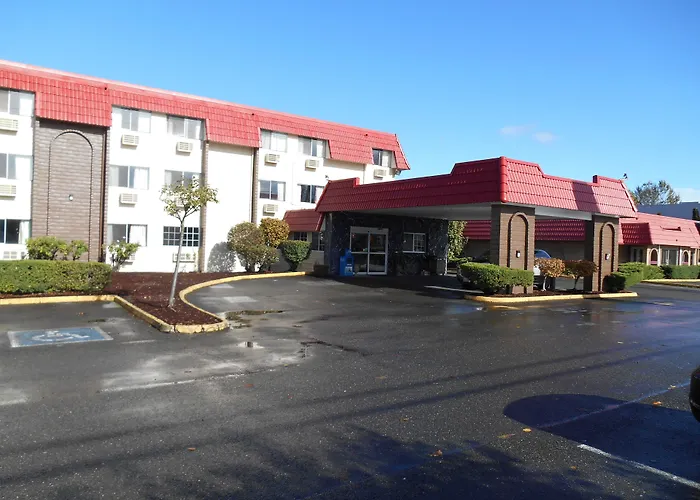 Tacoma Port Inn Fife I-5