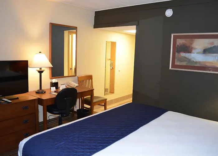 Crossroads Hotel & Event Center