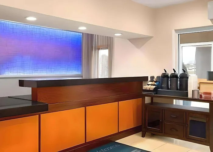 Dubuque Inn And Suites