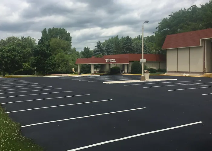 Albert Lea Inn And Suites