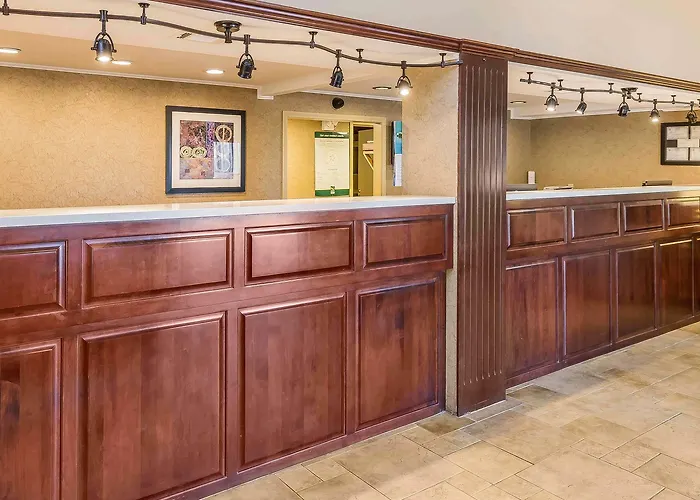 Quality Inn & Suites Sevierville - Pigeon Forge