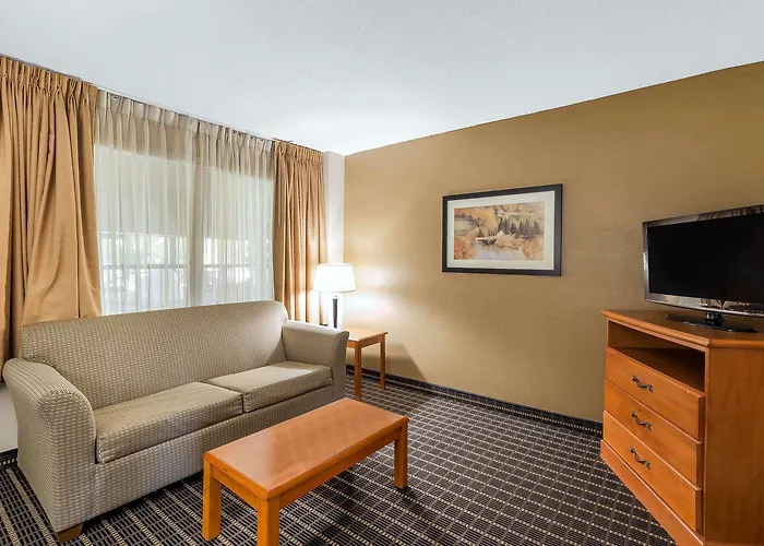 Quality Inn & Suites Sevierville - Pigeon Forge