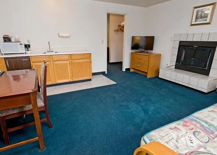 Sequim Bay Lodge