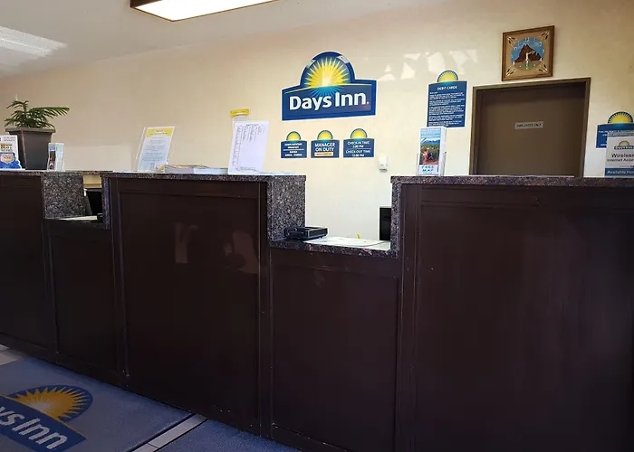 Days Inn By Wyndham Cortez
