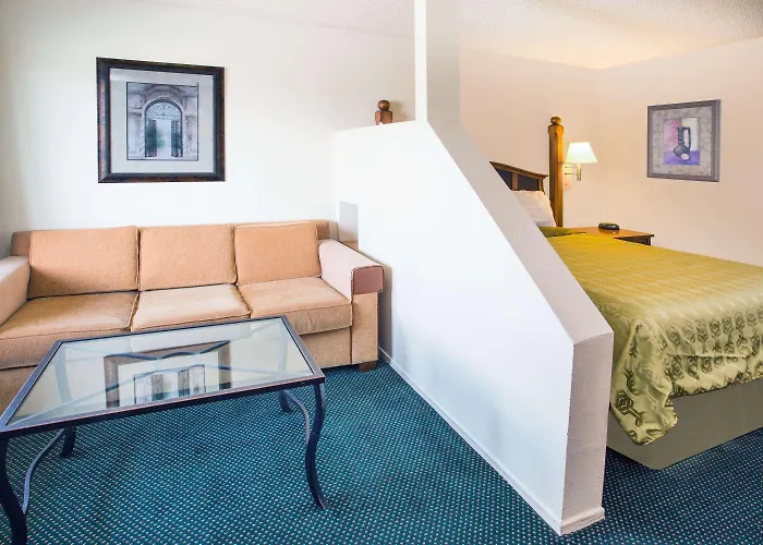 Travelodge By Wyndham Indio
