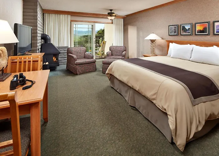 Cavalier Oceanfront Resort