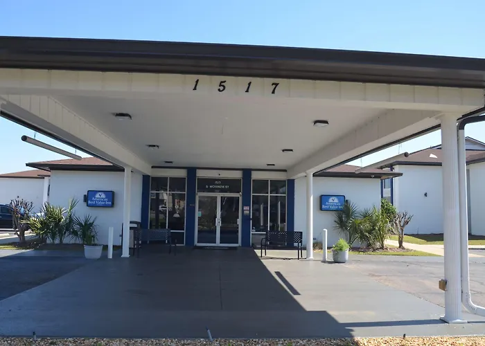 Americas Best Value Inn & Suites-Foley - Fully Renovated