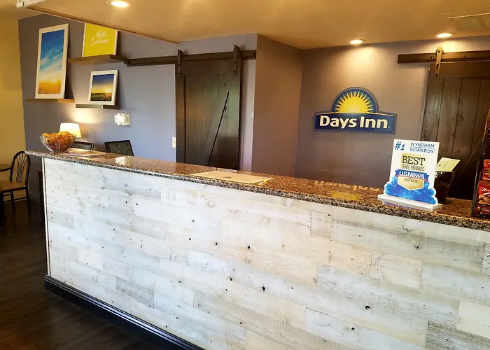 Days Inn & Suites By Wyndham Lodi