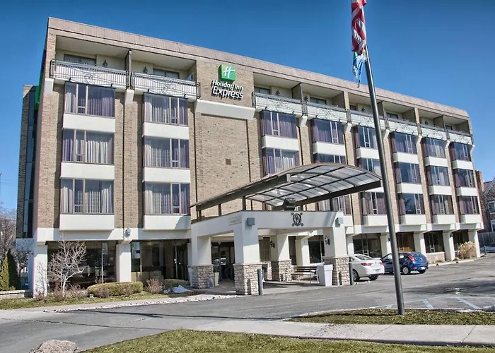 Holiday Inn Express Detroit-Birmingham By Ihg