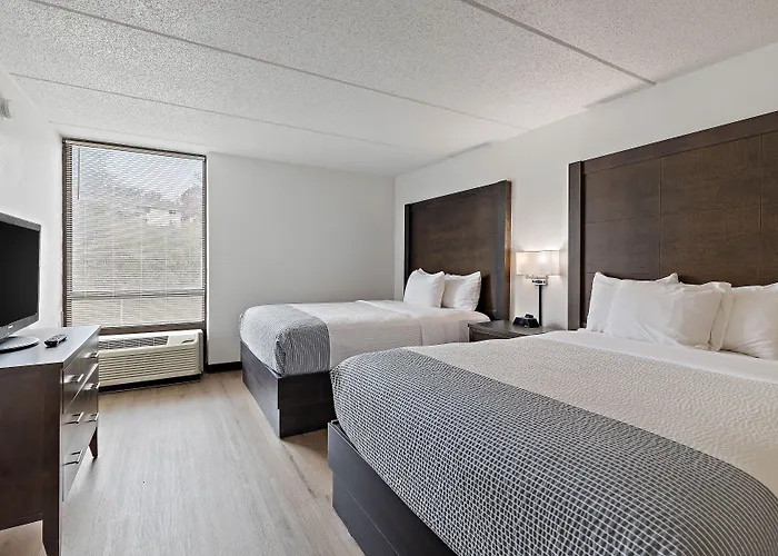 Americinn By Wyndham Rochester Near Mayo Clinic