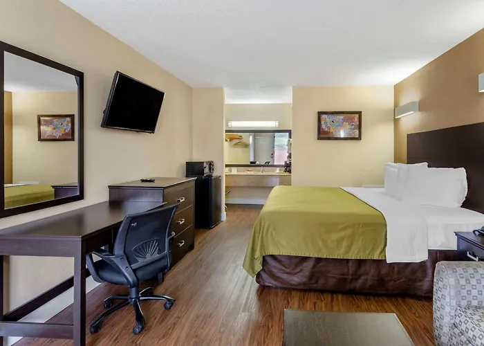 Econo Lodge Roanoke Civic Center