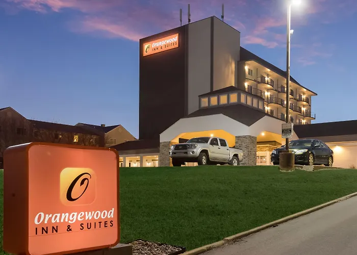 Orangewood Inn & Suites Kansas City Airport