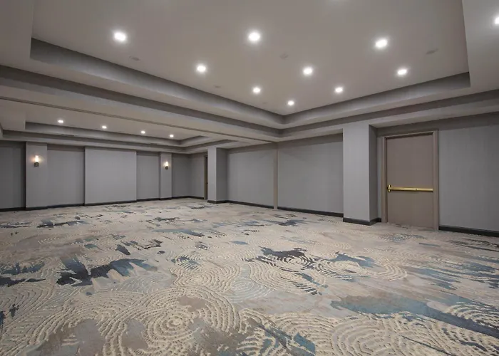 Sheraton Suites Columbus Worthington