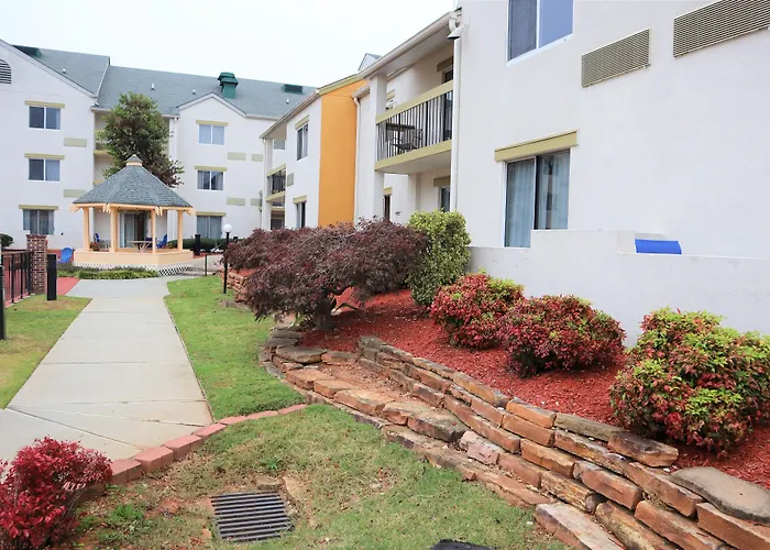 Baymont By Wyndham Norcross Atlanta