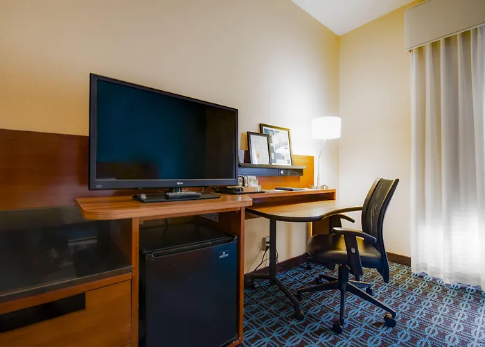 Comfort Inn & Suites Green Bay Stadium Area
