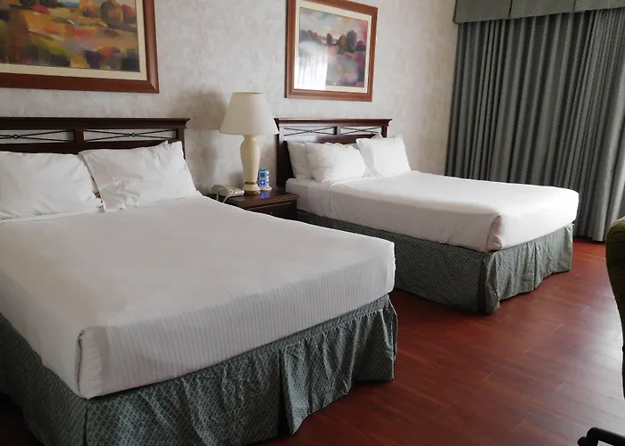 University Square Hotel