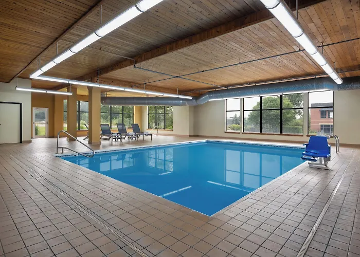 Days Inn & Suites By Wyndham Bozeman