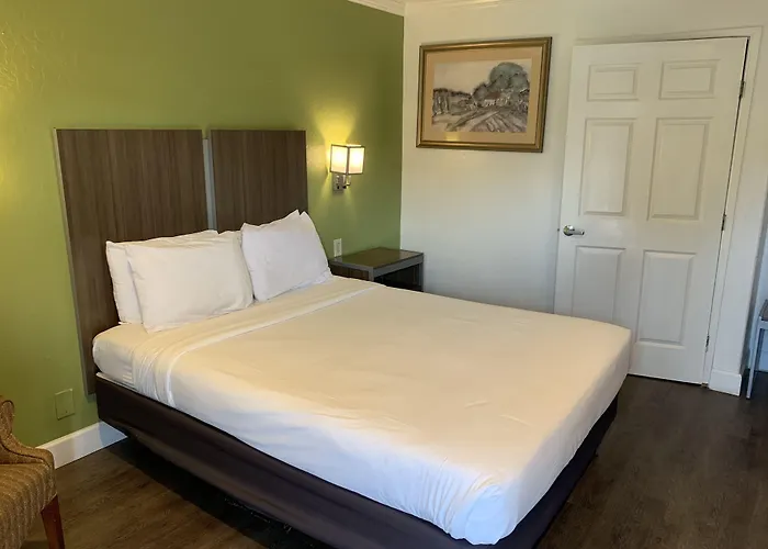 Gilroy Inn