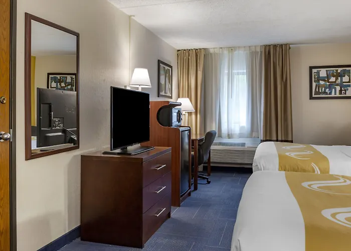 Quality Inn & Suites Zanesville City Center