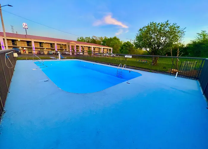 Days Inn By Wyndham Athens