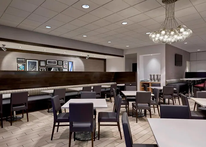 Sheraton Milwaukee Brookfield
