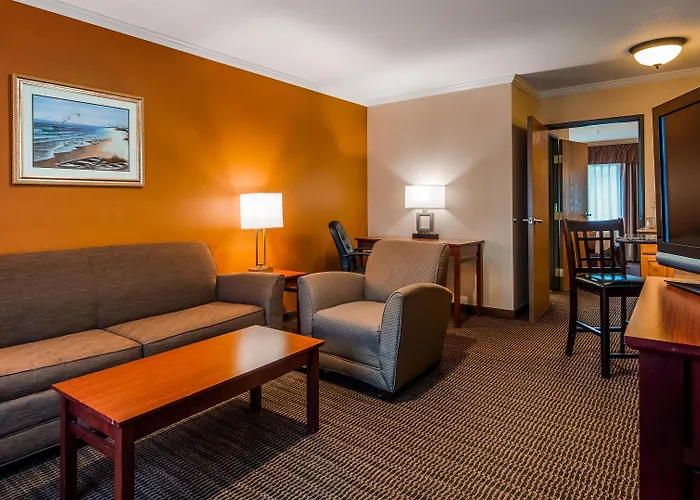 Best Western Plus Landmark Inn