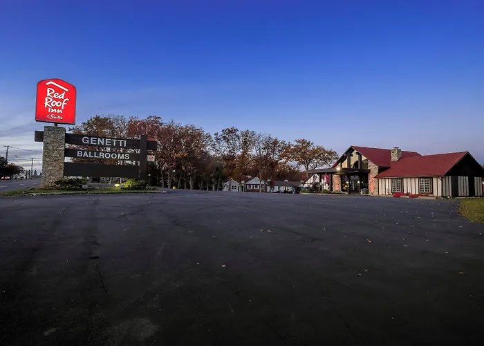 Red Roof Inn & Suites Hazleton