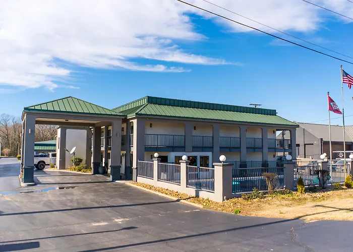 Quality Inn & Suites Monticello