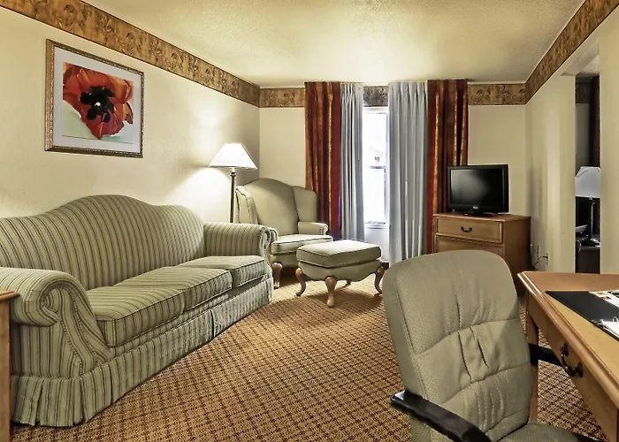 Pan American Inn And Suites