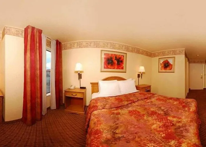 Pan American Inn And Suites