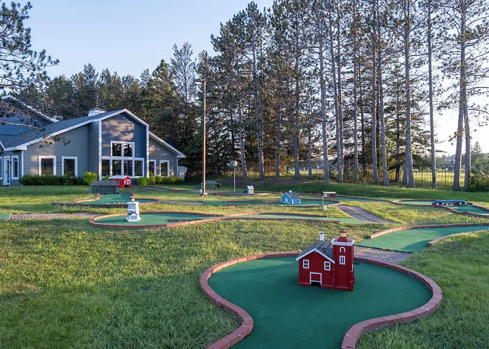 Country Inn Two Harbors