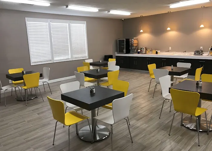 Bridgepointe Inn & Suites By Bphotels, Council Bluffs, Omaha Area
