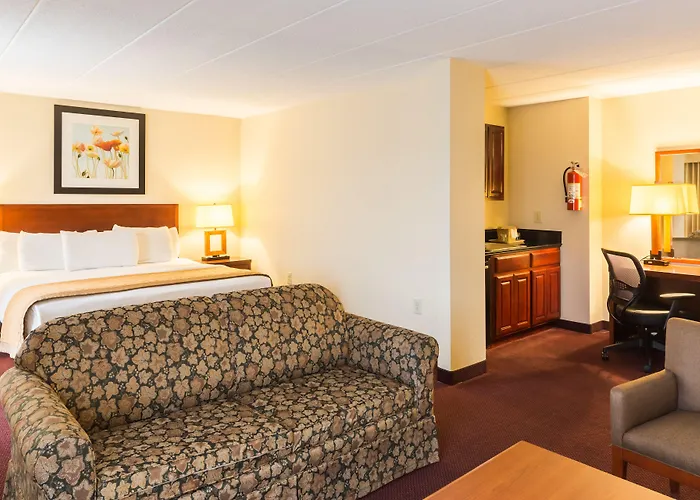 Clarion Hotel Somerset - New Brunswick