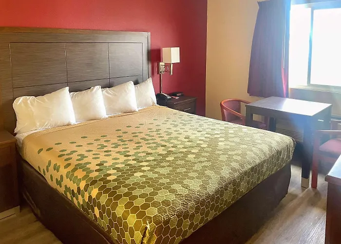 Econo Lodge Inn & Suites Corning Travel Center