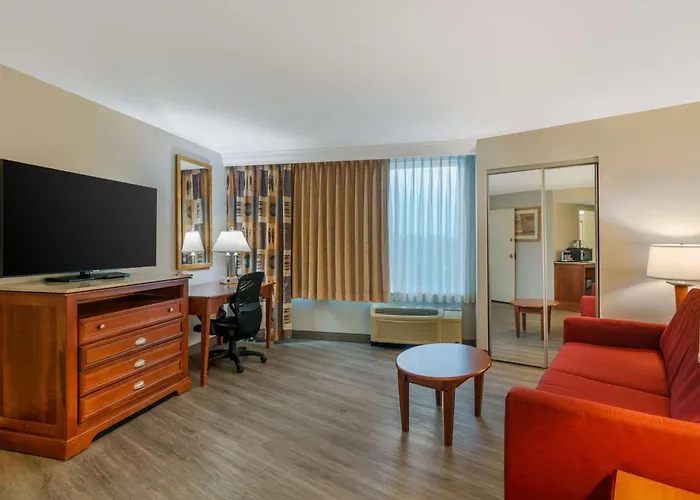 Doubletree By Hilton Jefferson City